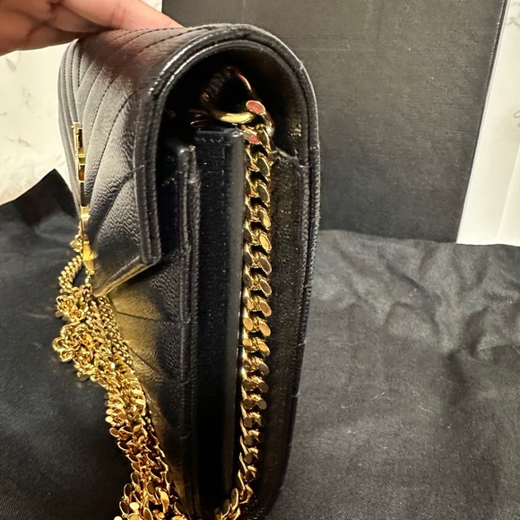 SainLaurent Black caviar wallet on chain - Picture 6 of 13